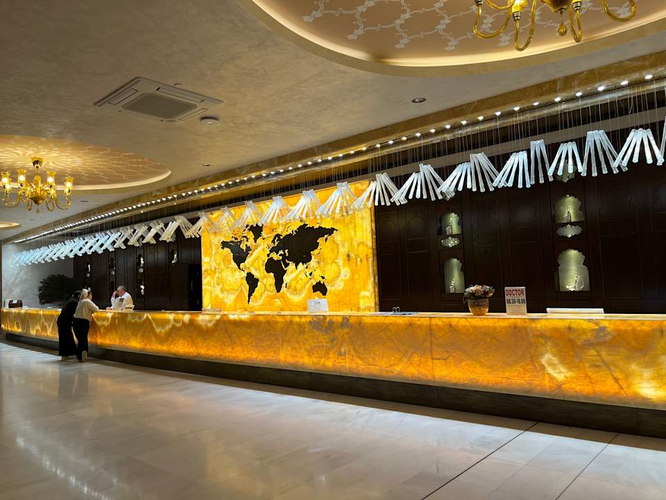 Lobby Royal Taj Mahal Hotel
