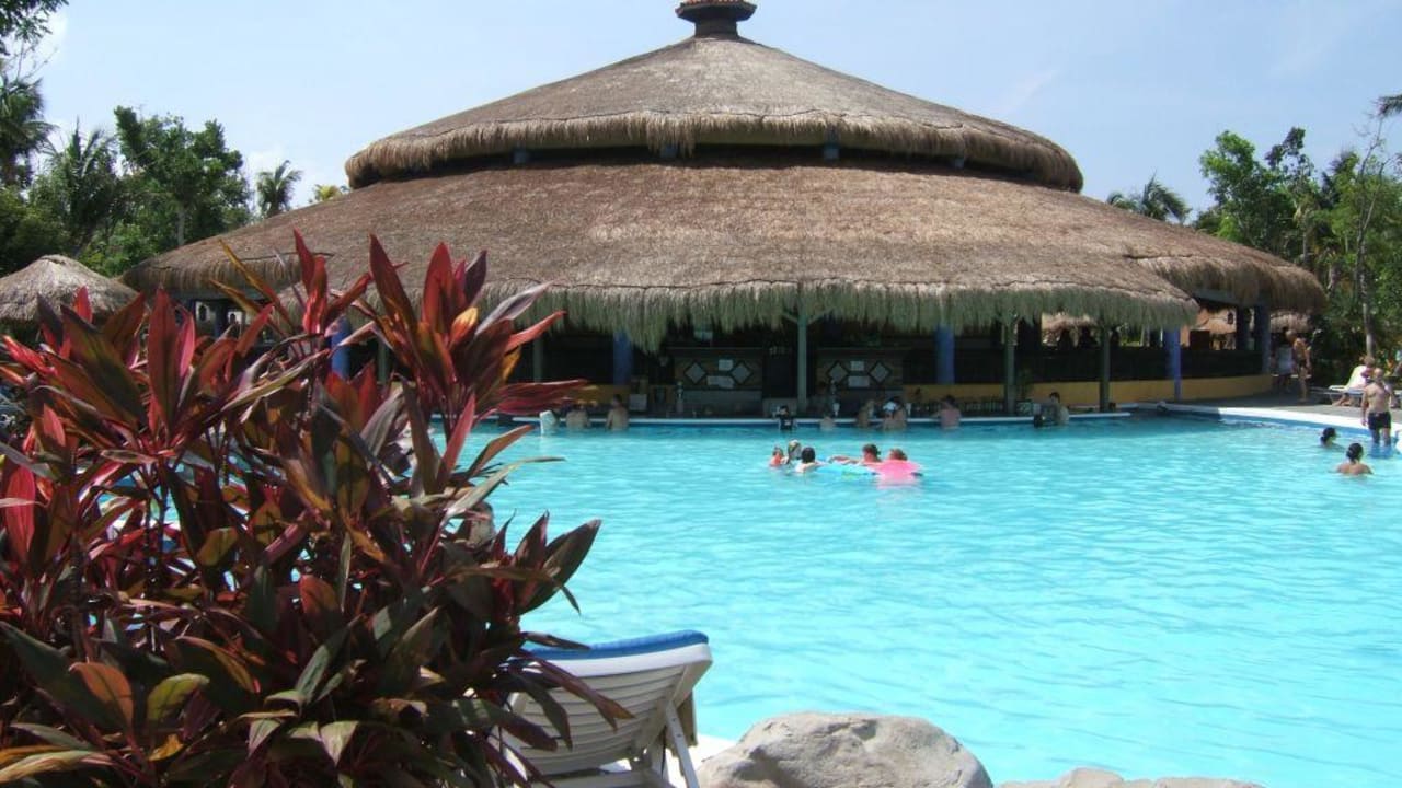 Poolbar Hotel Riu Tequila