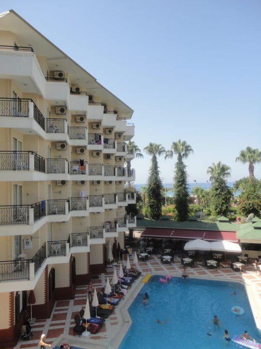 Riviera Riviera Hotel & Spa