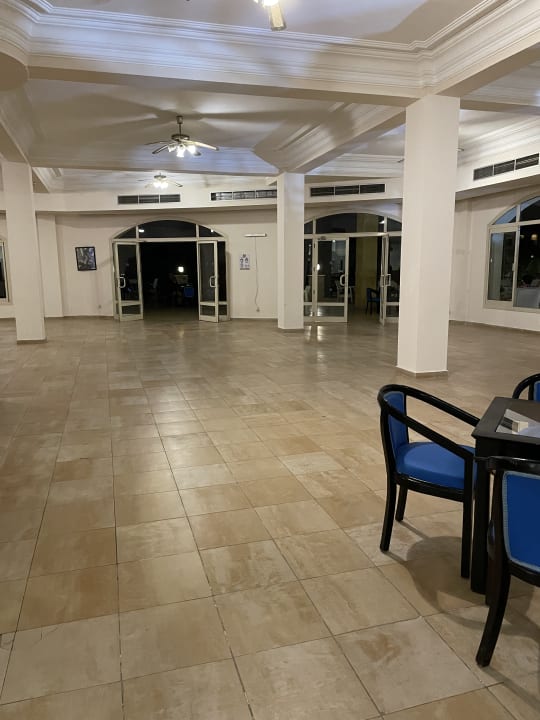 Lobby Brayka Bay Resort