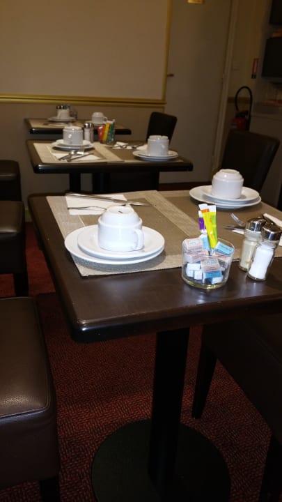 Frühstück  Hotel Etoile Saint Ferdinand by HappyCulture