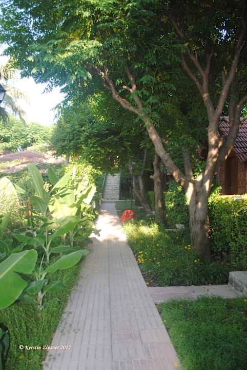 Wege im Can Garden Can Garden Beach