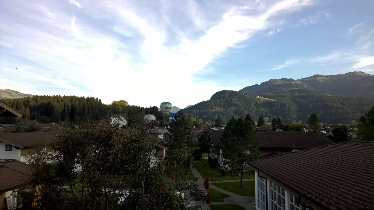 .. mit Balloons Lisi Family Hotel Reith bei Kitzbühel