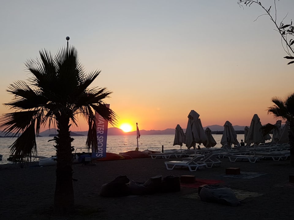 Strand Jiva Beach Resort