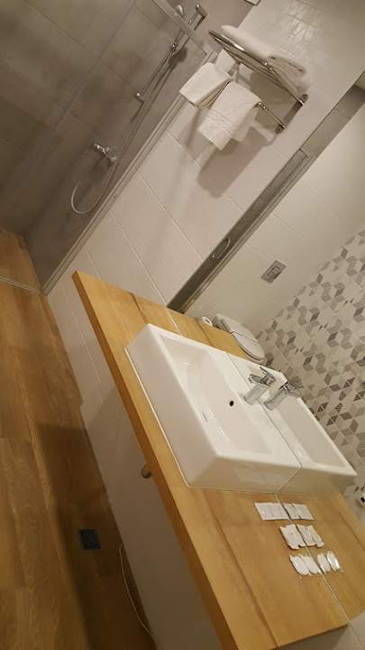 Zimmer Partner Guest House Baseina Street