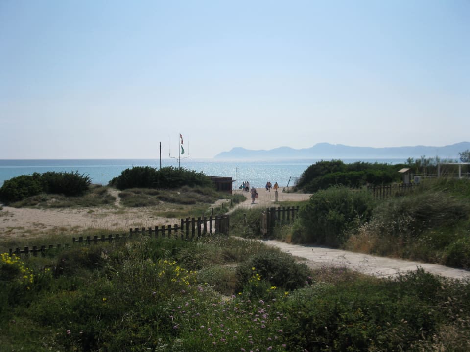 Ausblick von der Snackbar zum Meer Zafiro Bahia