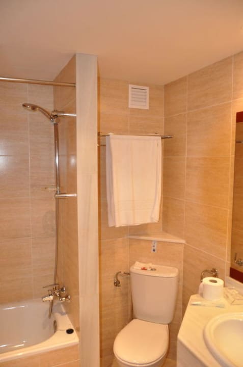 Die Toilette in eine schmale Ecke!  AluaSoul Palma