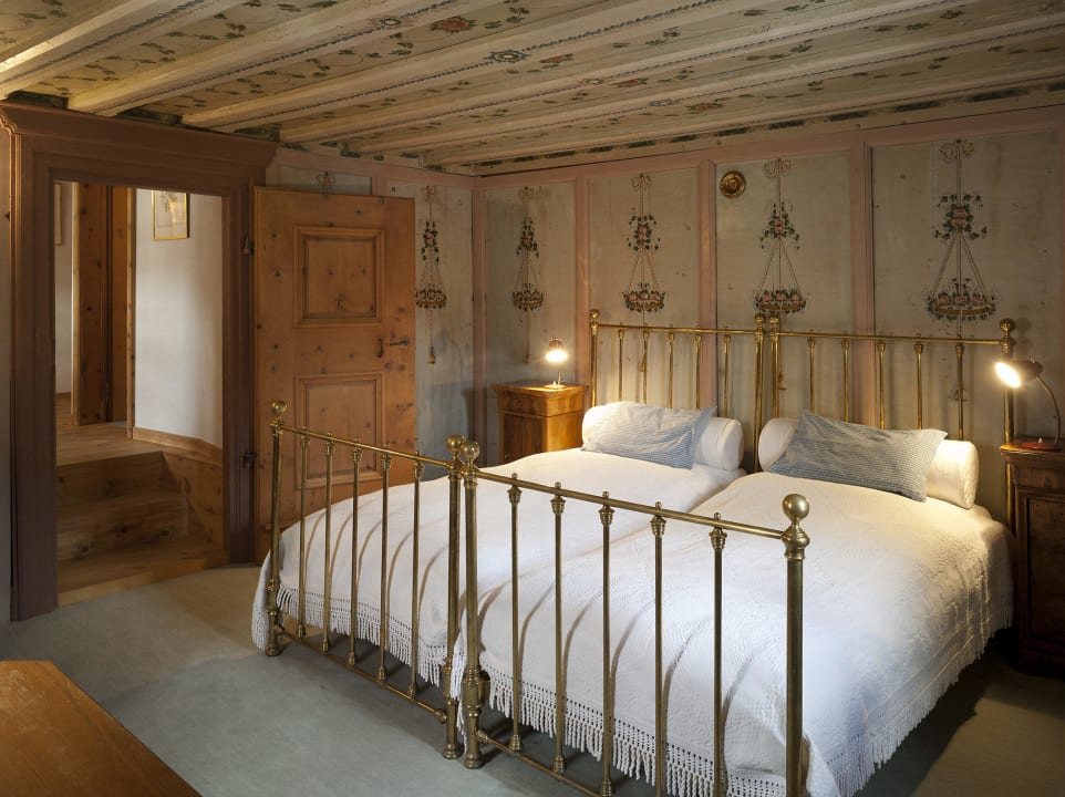 Romantik Zimmer Nr. 35 Chesa Salis Historic Hotel Engadin