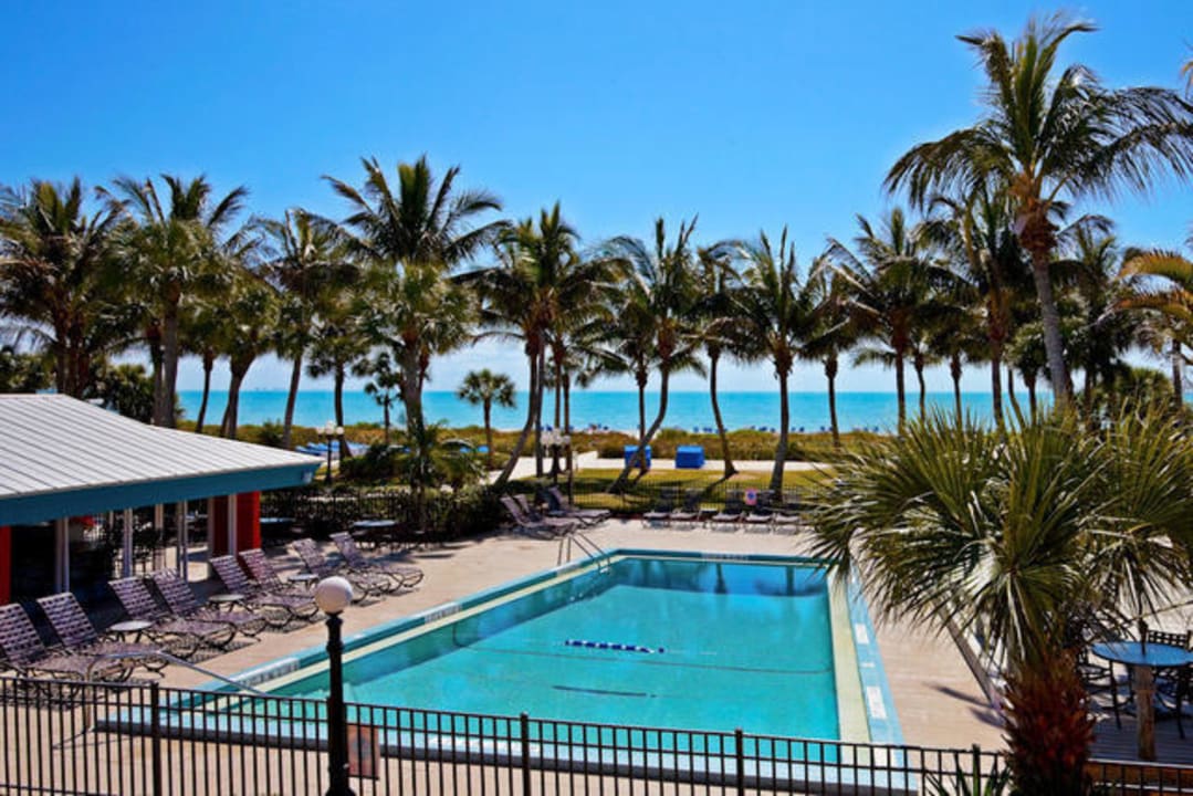Pool & Beach Sanibel Island Beach Resort