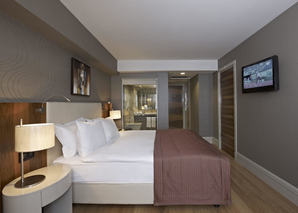 Rooms Hotel Ramada Istanbul Grand Bazaar