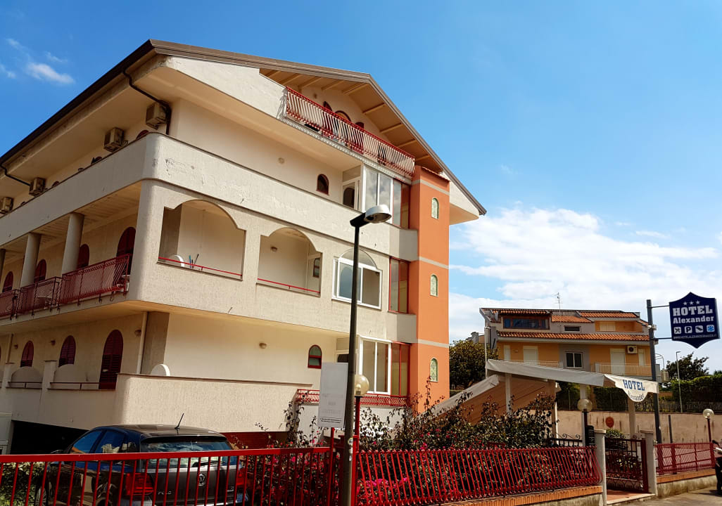 Außenansicht Hotel Alexander