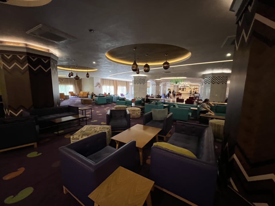 Lobby Royal Taj Mahal Hotel