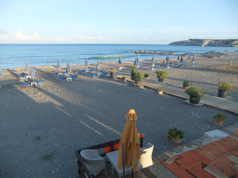 Der Hotel-Strand Atlantica Mikri Poli Rhodes