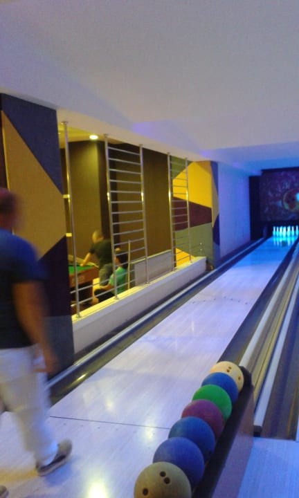 2 Bowlingbahnen 4€ /Spiel / Pers Kirman Belazur Resort & Spa