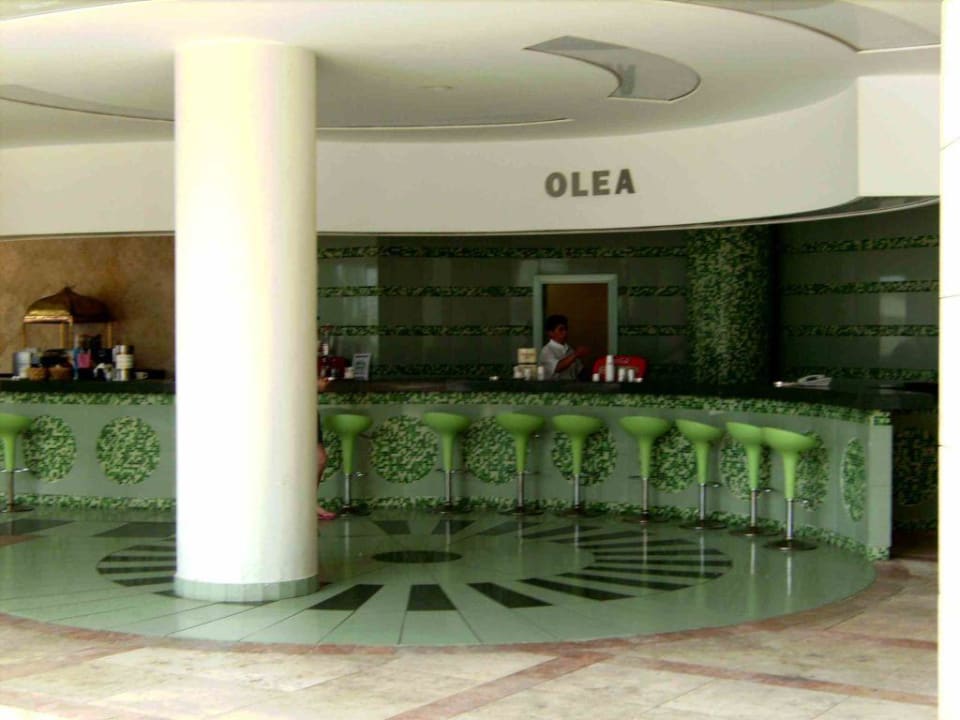 Eine weitere Bar am Pool Paloma Sencia