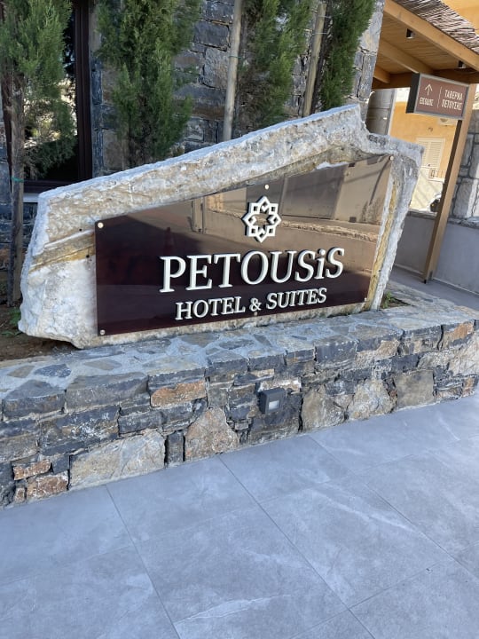 Sonstiges Petousis Hotel & Suites