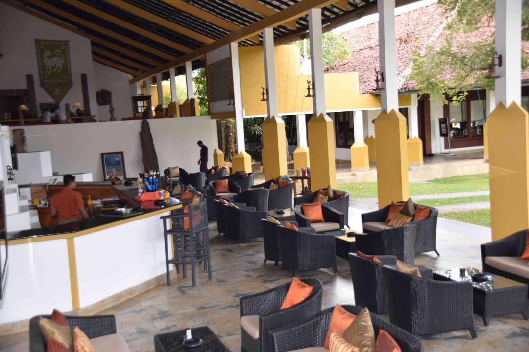 Gemütliche Bar Hotel Amaya Lake