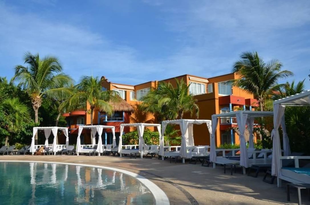 Blick auf Privilged-Zmmer und Himmelbetten Catalonia Playa Maroma