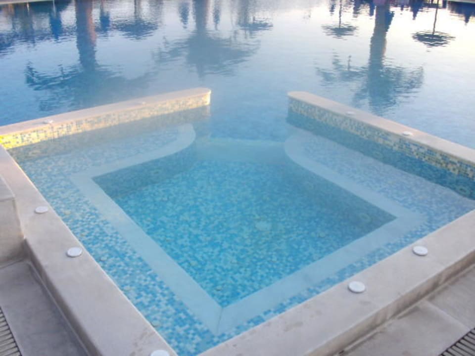 Blubberbecken Kipriotis Village Resort