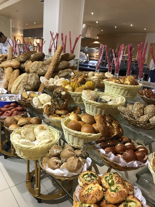 Gastro Premier Le Reve Hotel & Spa