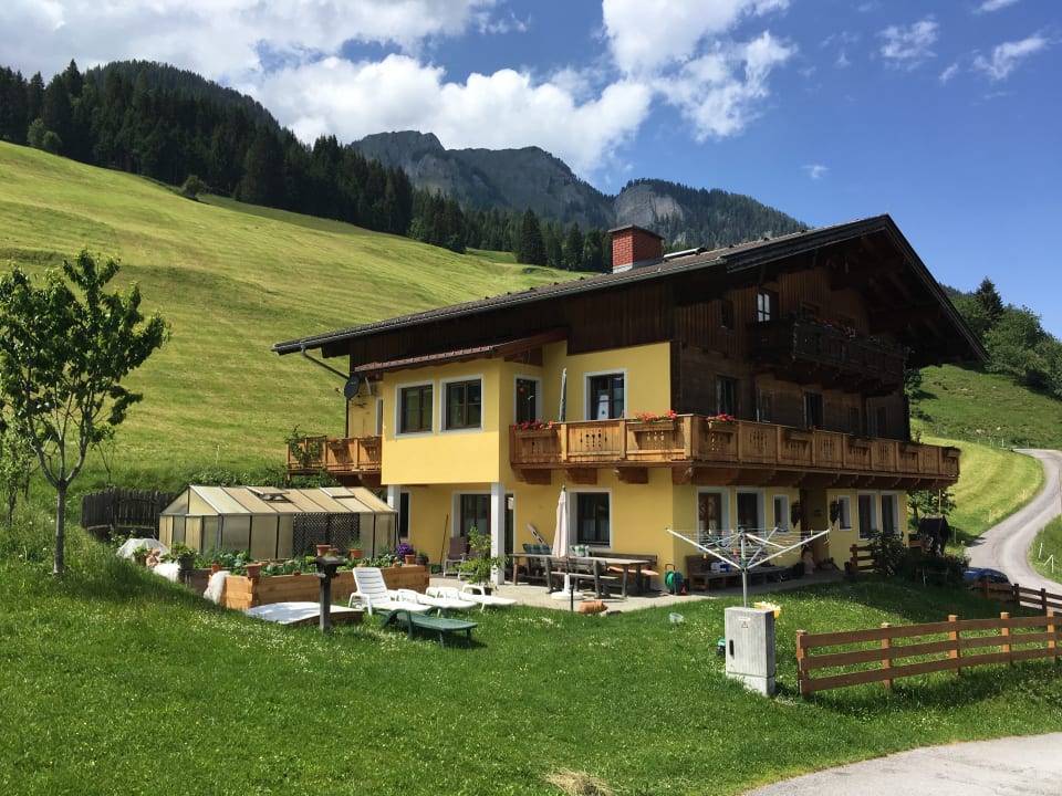 Gartenanlage Bauernhof Unterviehhausbauer Familie Hettegger