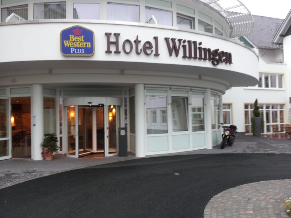 Eingang Best Western Plus Hotel Willingen