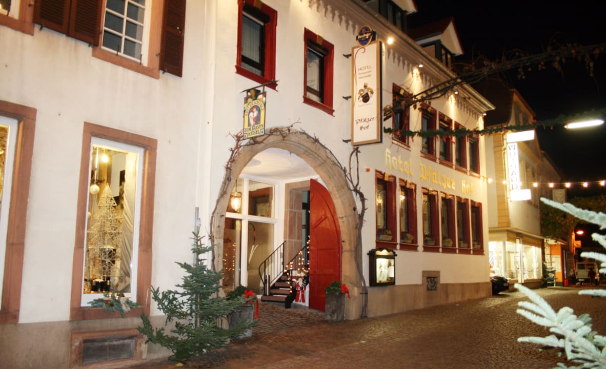 Außenansicht Hotel Pfälzer Hof
