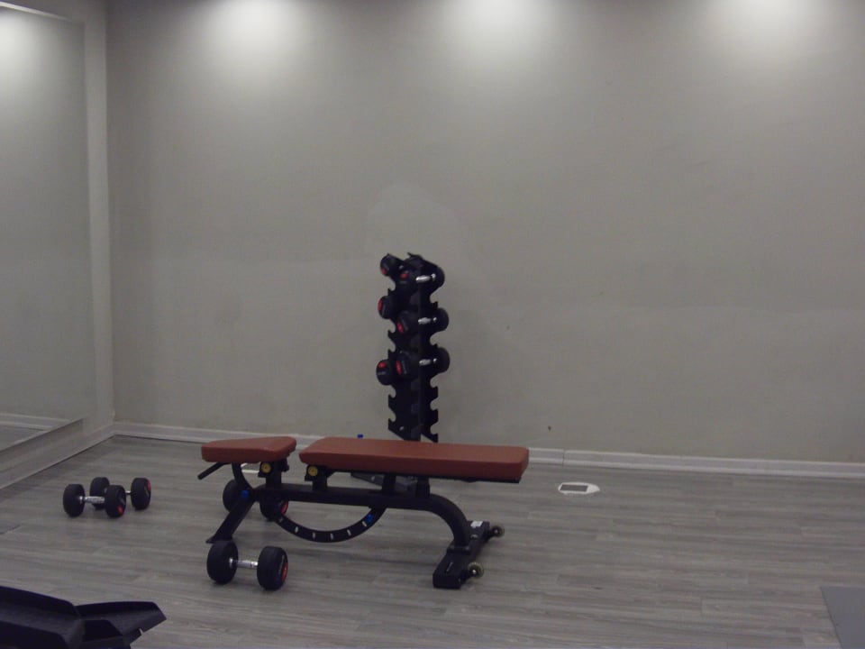 Im Fitnesscenter  Palm World Side Resort & Spa