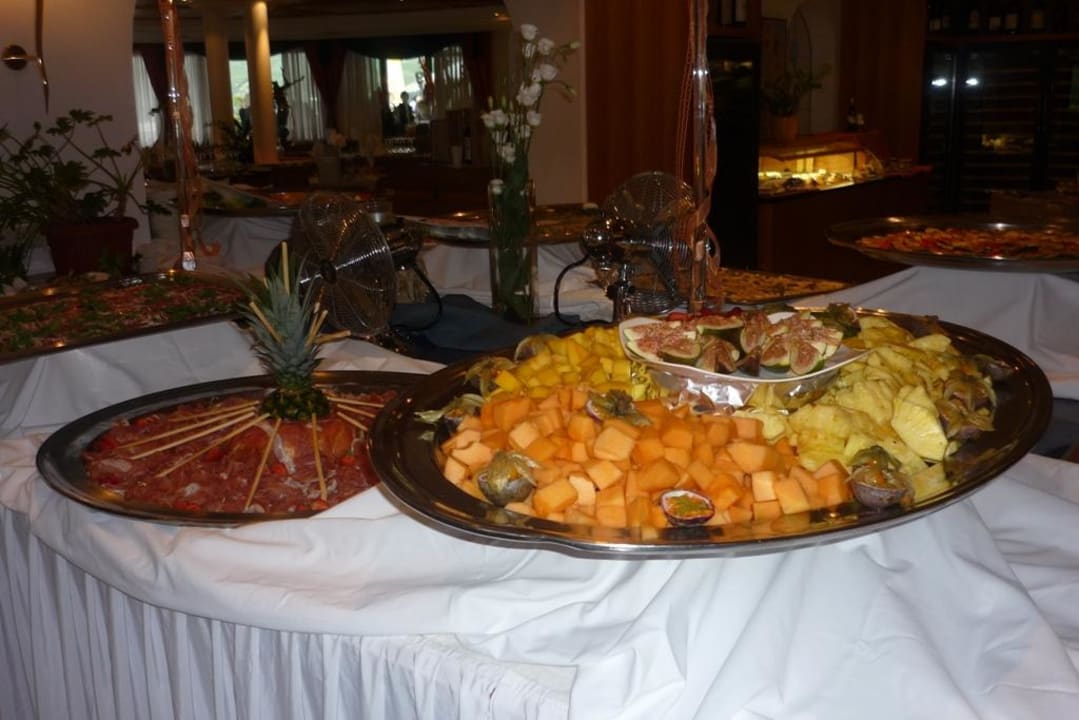 Vorspeisenbuffet Lindenhof Pure Luxury & Spa DolceVita Resort