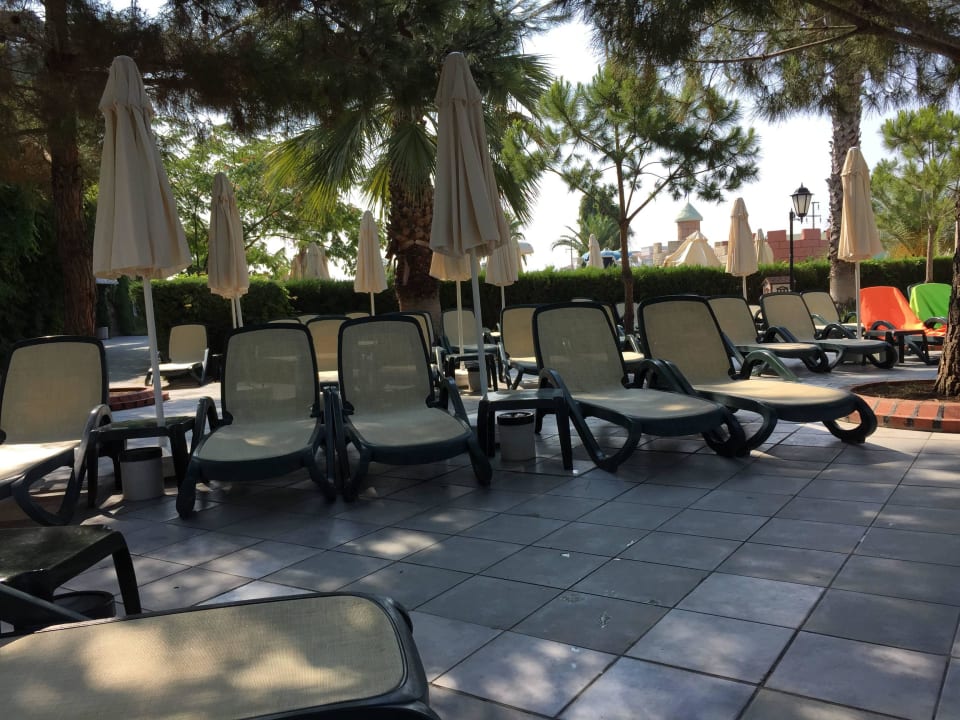 Liegen Aquapark um 10.30 Uhr Ali Bey Club