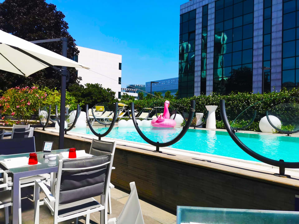 Pool iH Hotels Milano Lorenteggio