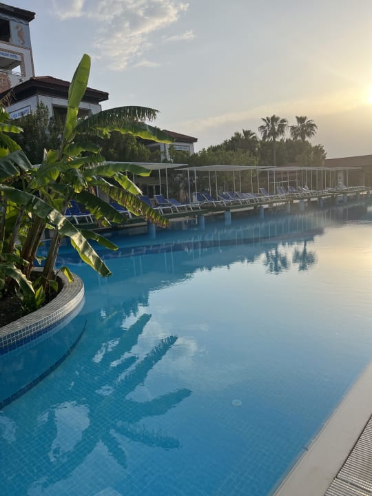 Pool Hotel Süral Resort