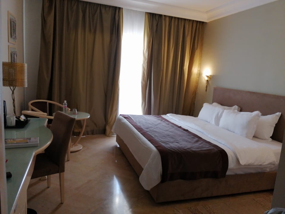 Zimmer RAMADA PLAZA Tunis