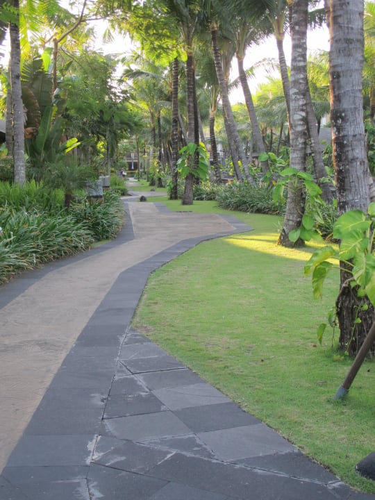 Gartenanlage The St. Regis Bali Resort