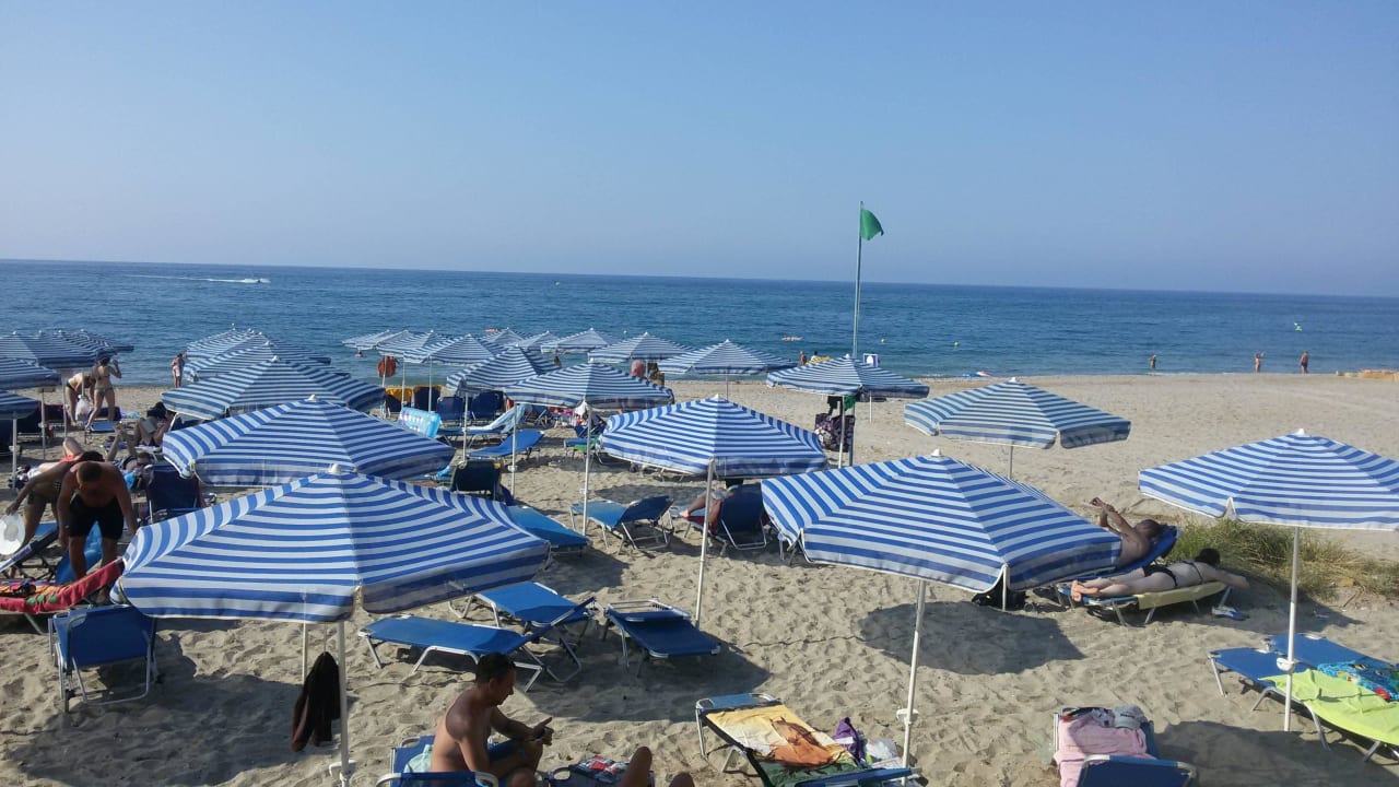 Pohled od baru Hotel Eva Bay