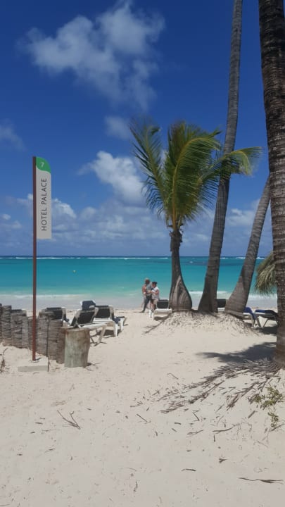 Strand Hotel Grand Palladium Palace Resort, Spa & Casino