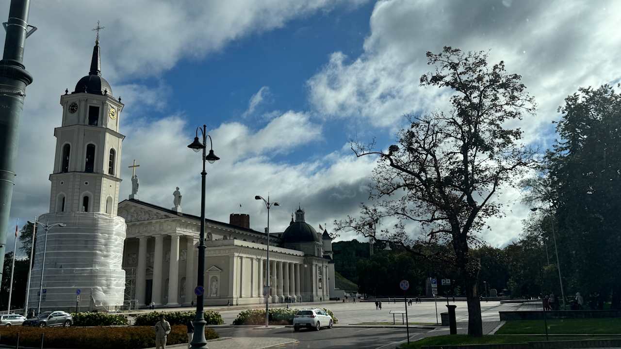 Außenansicht Grand Hotel Vilnius, Curio Collection by Hilton