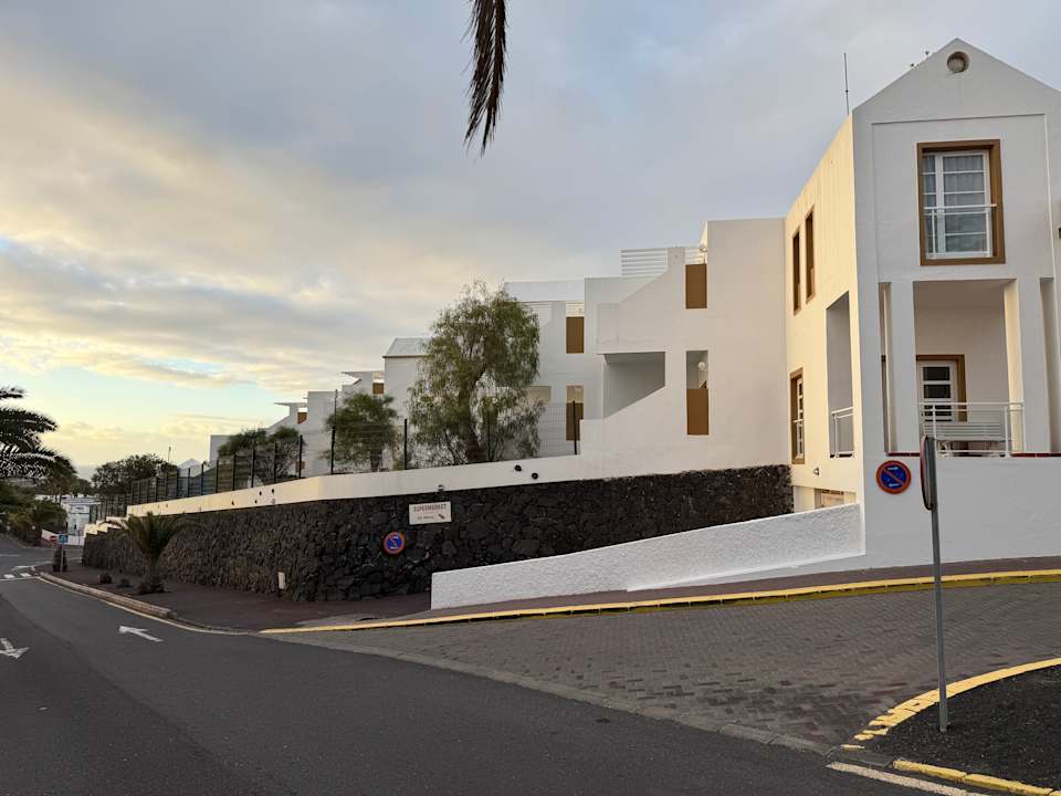 Außenansicht Apartamentos LIVVO Morromar