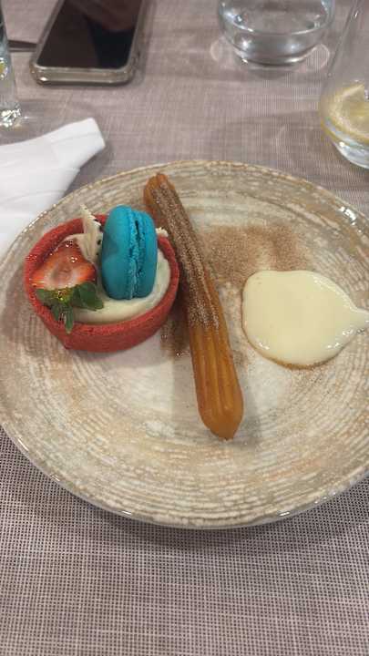 Gastro Melas Resort Hotel