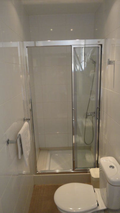 Baño Hotel BcnStop Parc Güell