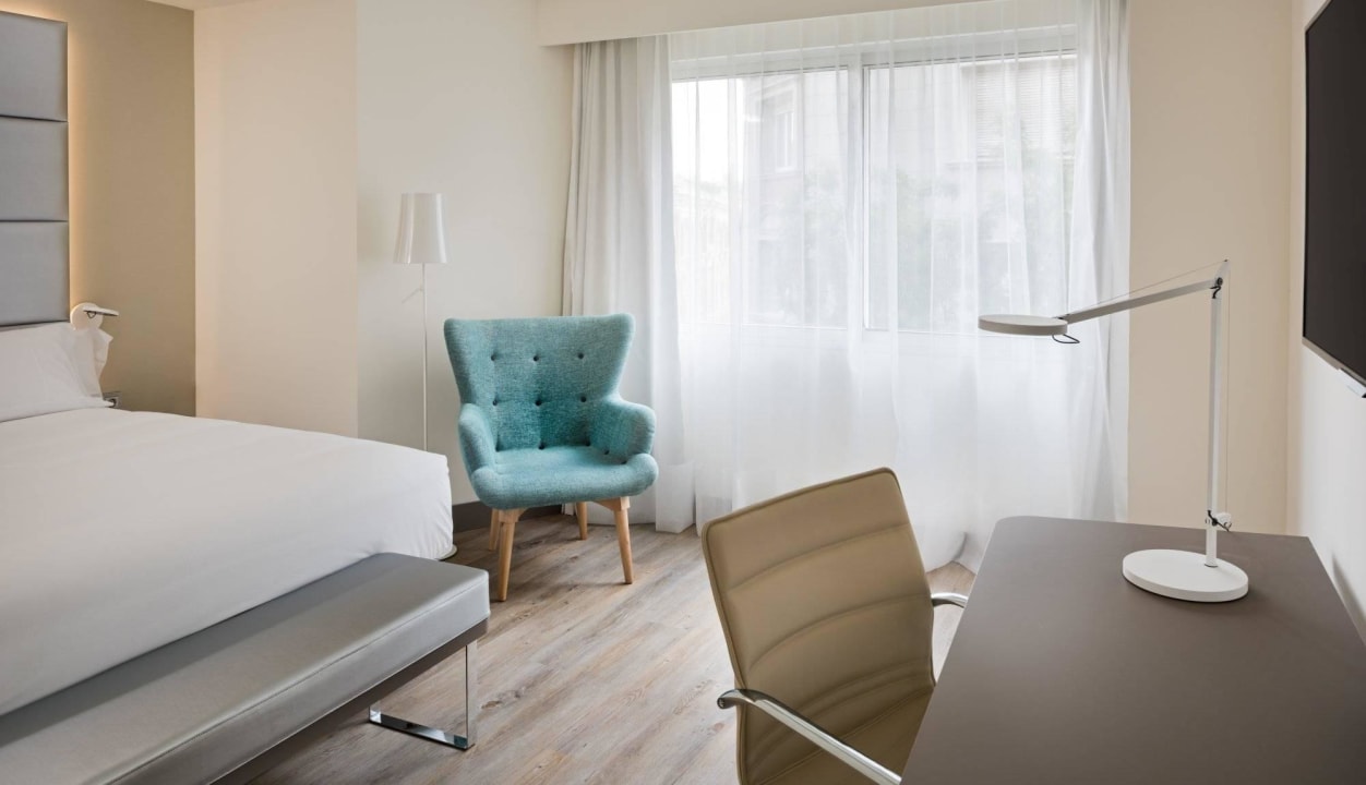 Room NH Madrid Zurbano