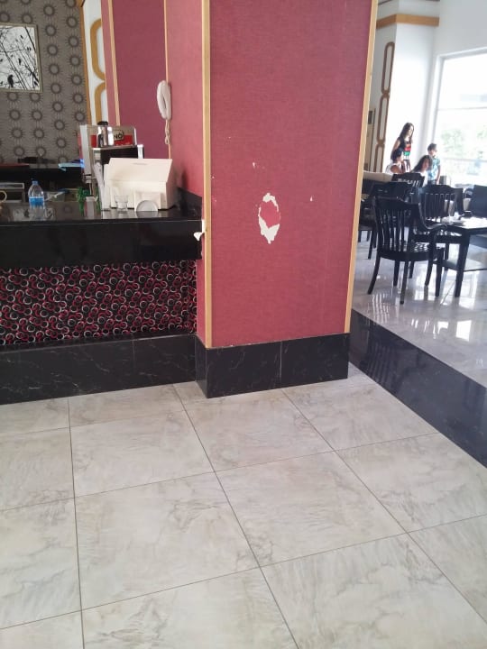 Gammelecken in der Lobby Mira Meridia Beach Hotel