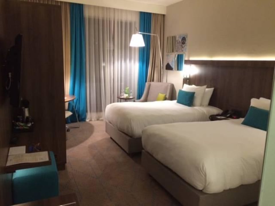 Duży przyjemnie urządzony Courtyard by Marriott Sarajevo