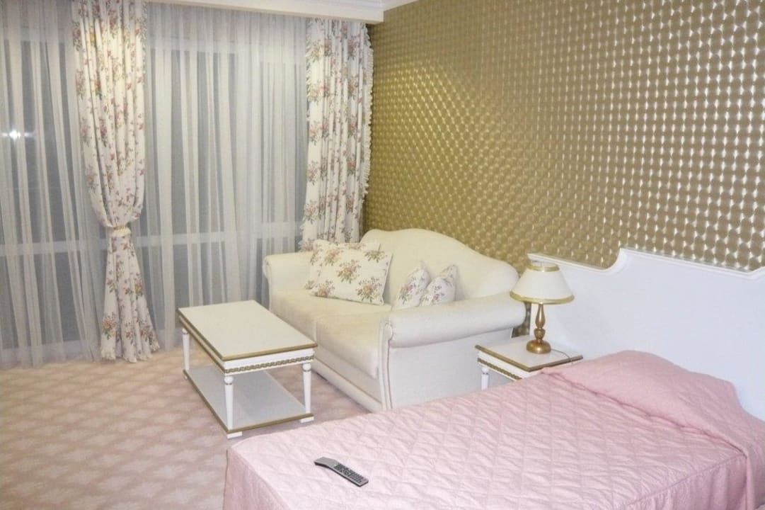 Goldiges Zimmer Hotel Planeta