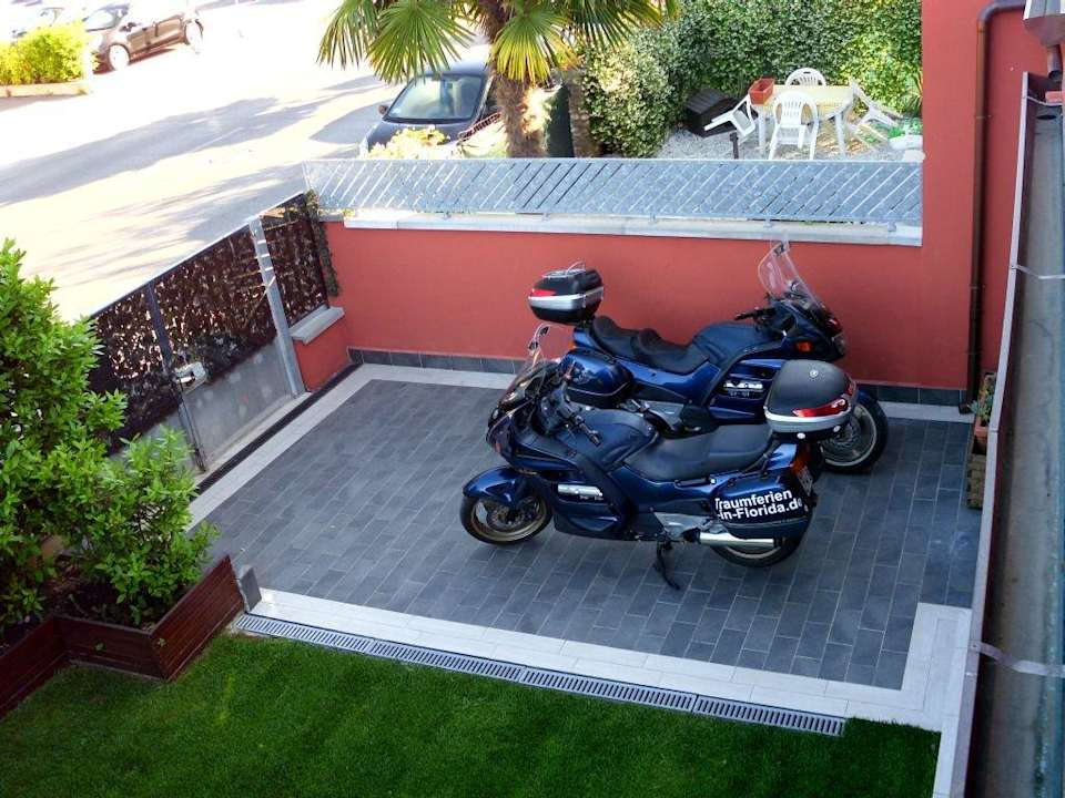 Unser Parkplatz B&B I Frutteti