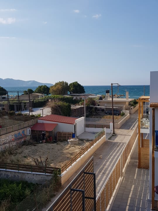 Ausblick Paralos Lifestyle Beach