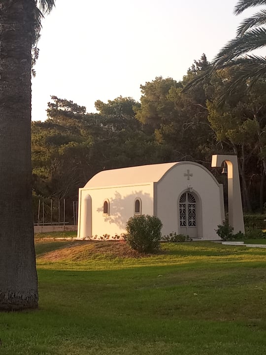 Außenansicht Kresten Palace Hotel