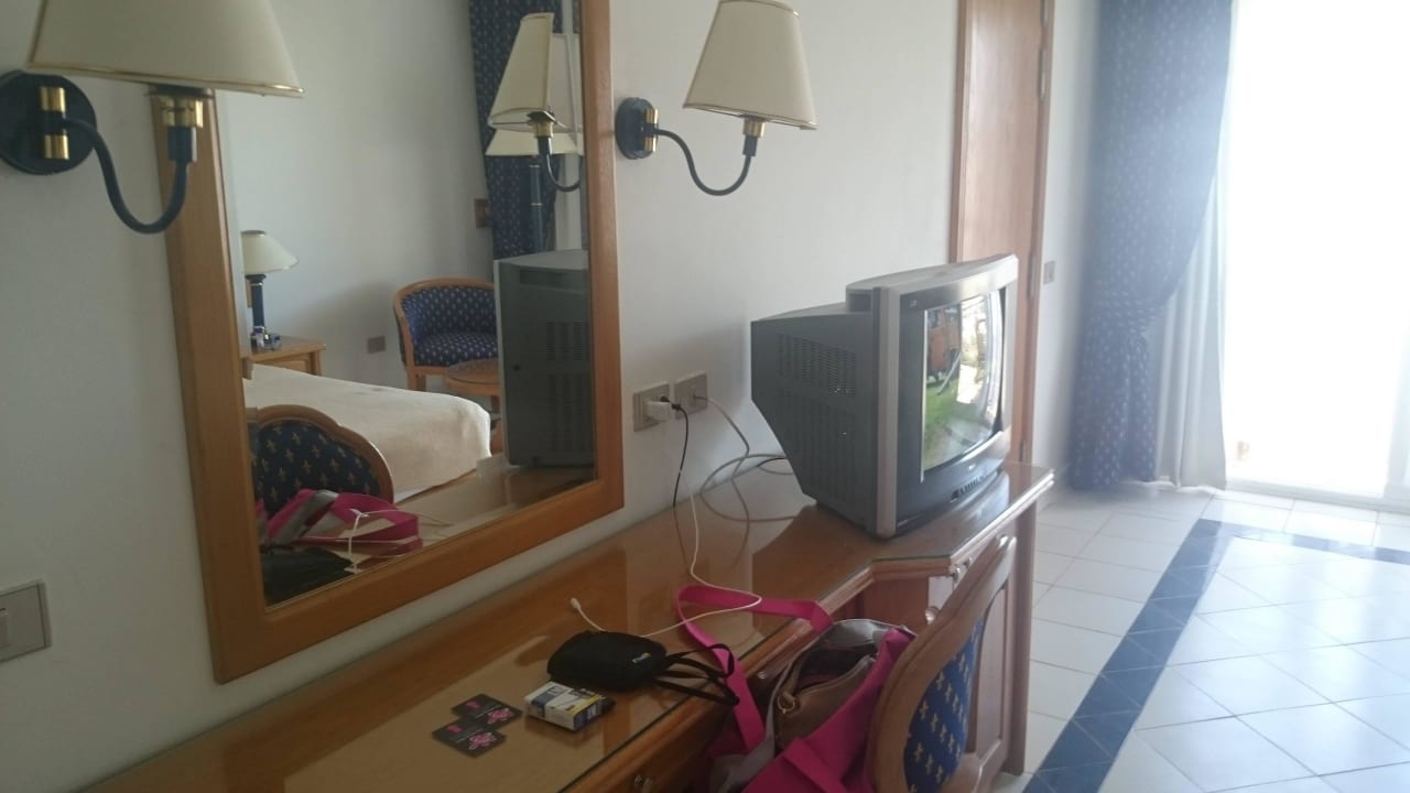 Es gibt 4 deutsche Programme Desert Rose