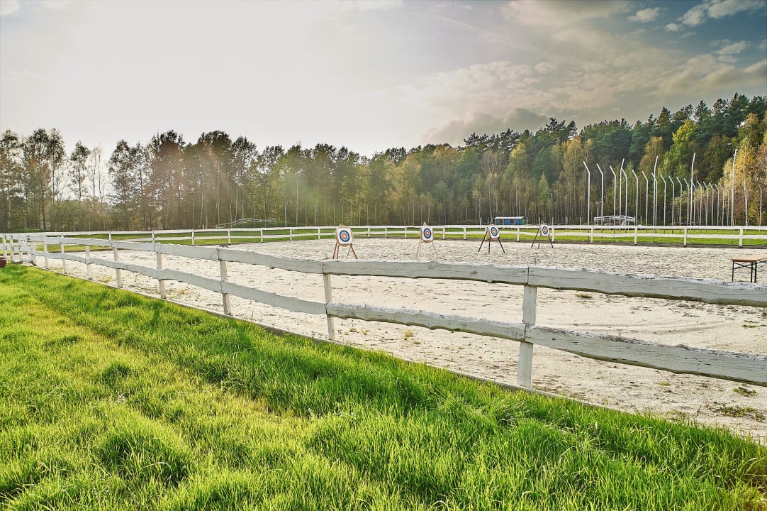 Strzelanie z łuków Tematyczny Ośrodek Sportowo-Rekreacyjny Dwór Zawiszy