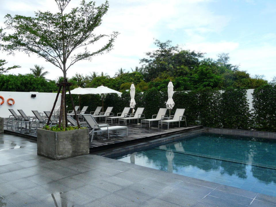 Entrée piscine The Nap Patong